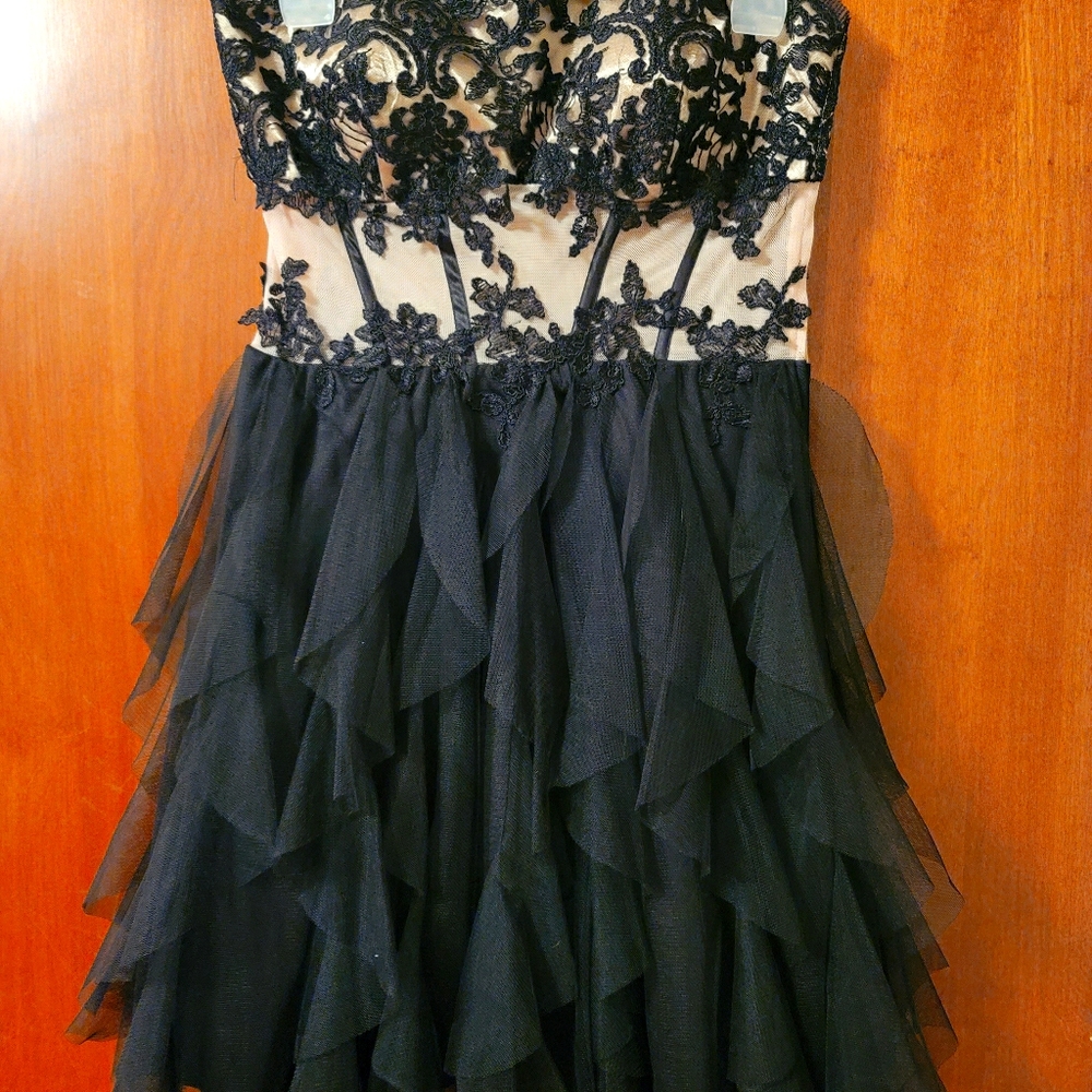 Short Lace Dress